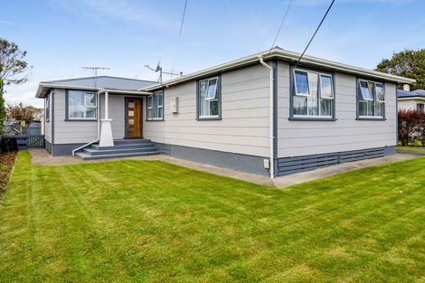 Photo of property in 48 Campbell Street, Hawera, 4610