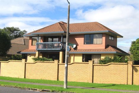 Photo of property in 30 Sunderlands Road, Half Moon Bay, Auckland, 2012