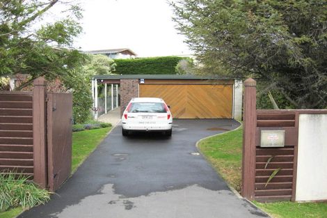 Photo of property in 6 Makora Road, Otaihanga, Paraparaumu, 5036