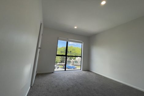 Photo of property in 1/2c Walsall Street, Avondale, Auckland, 1026