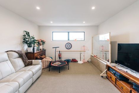 Photo of property in 12 Kentwood Place, Flagstaff, Hamilton, 3210