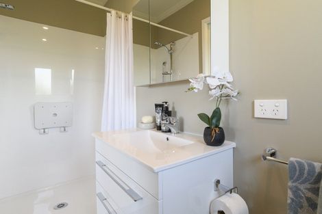 Photo of property in 29 Roger Guy Place, Welcome Bay, Tauranga, 3175