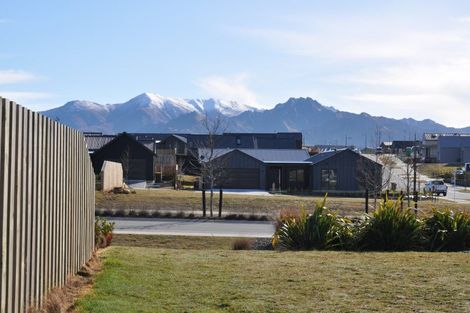 Photo of property in 3 Mount Prospect Lane, Wanaka, 9305