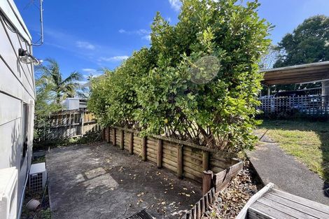 Photo of property in 1/95 Hobsonville Road, West Harbour, Auckland, 0618