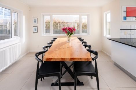 Photo of property in 11 Bay Lair Grove, Island Bay, Wellington, 6023