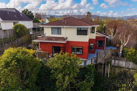 Photo of property in 6 Samwell Drive, Whitby, Porirua, 5024