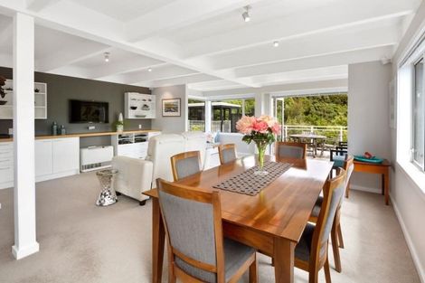 Photo of property in 14 Cavalry Close, Crofton Downs, Wellington, 6035