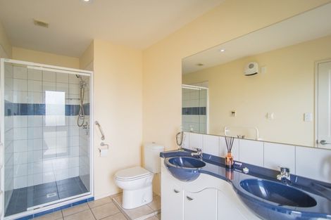 Photo of property in 8 Hillview Place, Pleasant Point, 7903