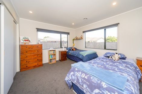 Photo of property in 18 Daniel Place, Kelvin Grove, Palmerston North, 4414