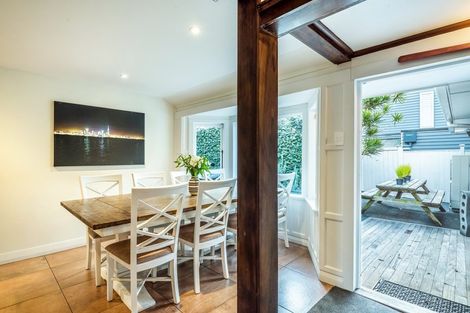 Photo of property in 1/38a Norwood Road, Bayswater, Auckland, 0622