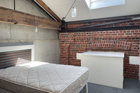 Photo of property in 37 Dowling Street, Dunedin Central, Dunedin, 9016
