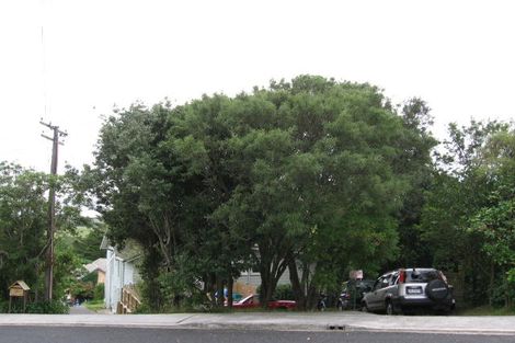 Photo of property in 1/16 Willis Street, Torbay, Auckland, 0630