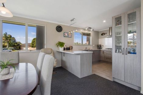 Photo of property in 20 Hoggard Place, Katikati, 3129