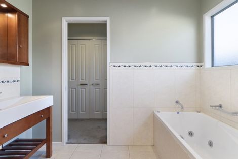 Photo of property in 123 Solomon Street, Brookfield, Tauranga, 3110