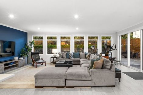 Photo of property in 39 Headsail Drive, Long Bay, Auckland, 0630