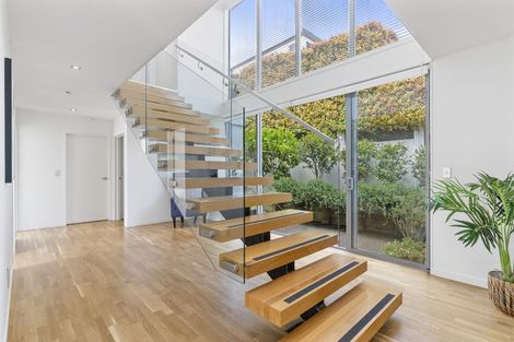 Photo of property in 38 Takutai Avenue, Bucklands Beach, Auckland, 2012