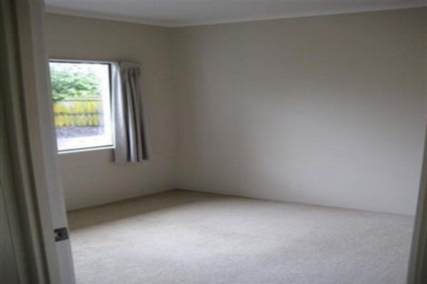 Photo of property in 27 Heathridge Place, Burswood, Auckland, 2013