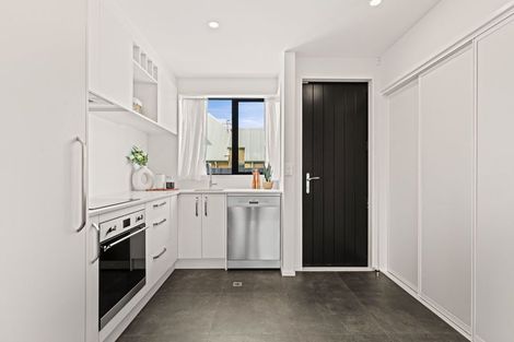 Photo of property in 2/111 Edgeware Road, St Albans, Christchurch, 8014