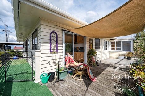 Photo of property in 109 Hurndall Street East, Maungaturoto, 0520