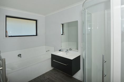 Photo of property in 279 Campbell Road, Parua Bay, Onerahi, 0192