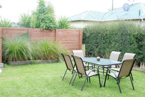 Photo of property in 65 Hull Street, South Hill, Oamaru, 9400