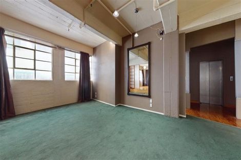 Photo of property in 6c Halleys Lane, Te Aro, Wellington, 6011