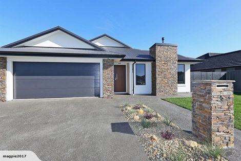 Photo of property in 5 Ruahine Road, Poraiti, Napier, 4112