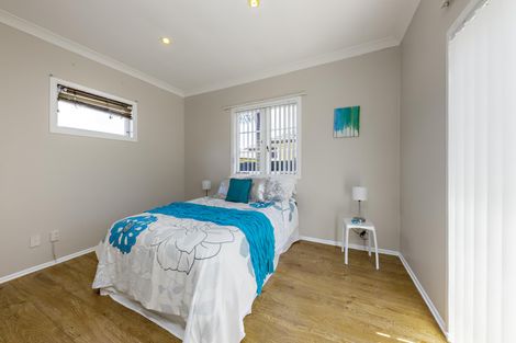 Photo of property in 15 Landscape Road, Papatoetoe, Auckland, 2025