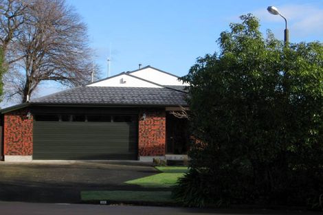 Photo of property in 12 Caulfield Place, Awapuni, Palmerston North, 4412