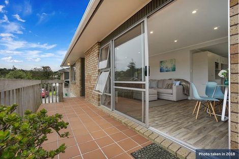 Photo of property in 1/17 Sandiacre Way, Browns Bay, Auckland, 0630