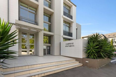 Photo of property in 11/41 Cambridge Terrace, Christchurch Central, Christchurch, 8013