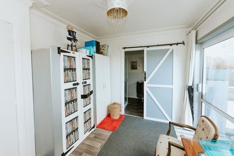 Photo of property in 21 Arrow Crescent, Holmes Hill, Oamaru, 9401