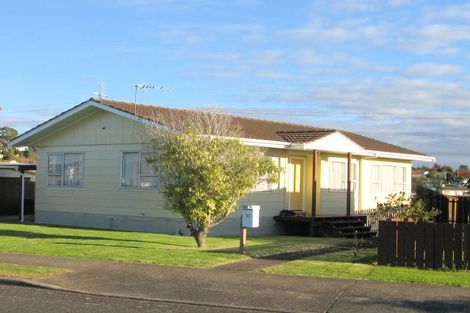 Photo of property in 11 Dillon Crescent, Clover Park, Auckland, 2019