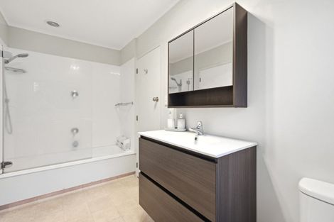 Photo of property in 21 Hastings Street, Te Puke, 3119