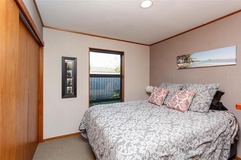 Photo of property in 51 Heta Road, Highlands Park, New Plymouth, 4312
