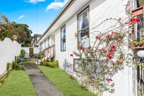 Photo of property in 1/12 Glenvar Road, Torbay, Auckland, 0630