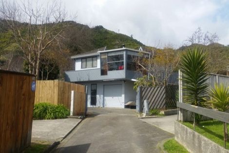 Photo of property in 21b Huia Street, Waikanae, 5036
