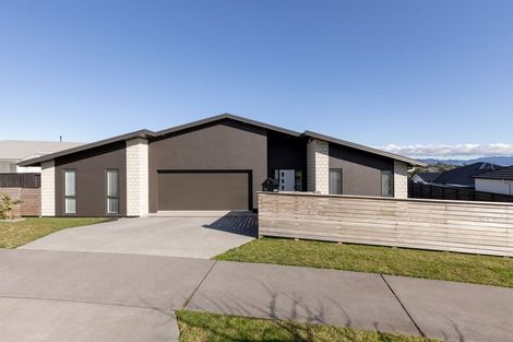 Photo of property in 14 Ridge Drive, Omokoroa, 3114