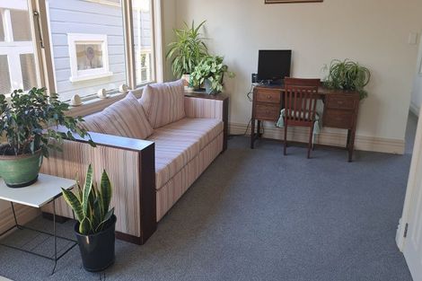 Photo of property in 8 Dawson Street, Berhampore, Wellington, 6023