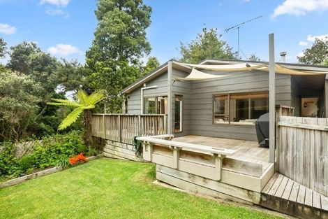 Photo of property in 15 Caram Place, Birkenhead, Auckland, 0626