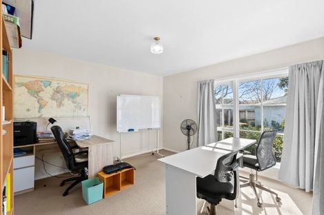 Photo of property in 8 Parkinson Place, Ilam, Christchurch, 8041