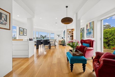 Photo of property in 83 Ngataringa Road, Devonport, Auckland, 0624