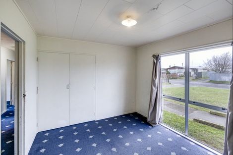 Photo of property in 2 Lander Place, Flaxmere, Hastings, 4120