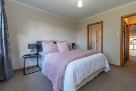 Photo of property in 1/32 Taupata Street, Redcliffs, Christchurch, 8081