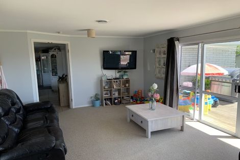 Photo of property in 70 Pohutukawa Drive, Pukete, Hamilton, 3200