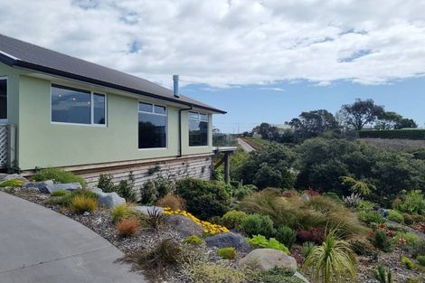 Photo of property in 3 Kapurau Lane, Merrilands, New Plymouth, 4312