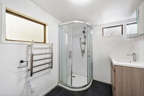 Photo of property in 72 Don Buck Road, Massey, Auckland, 0614