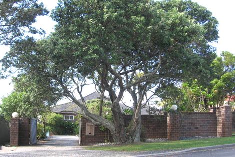 Photo of property in 6 Sharon Road, Waiake, Auckland, 0630