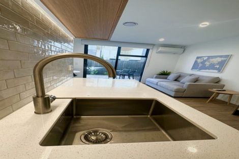 Photo of property in 3/276 Barbadoes Street, Christchurch Central, Christchurch, 8011