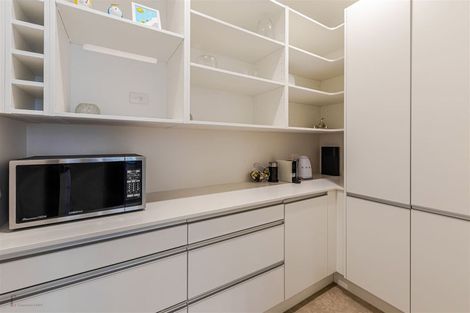 Photo of property in 6 Sacred Kingfisher Road, Hobsonville, Auckland, 0616